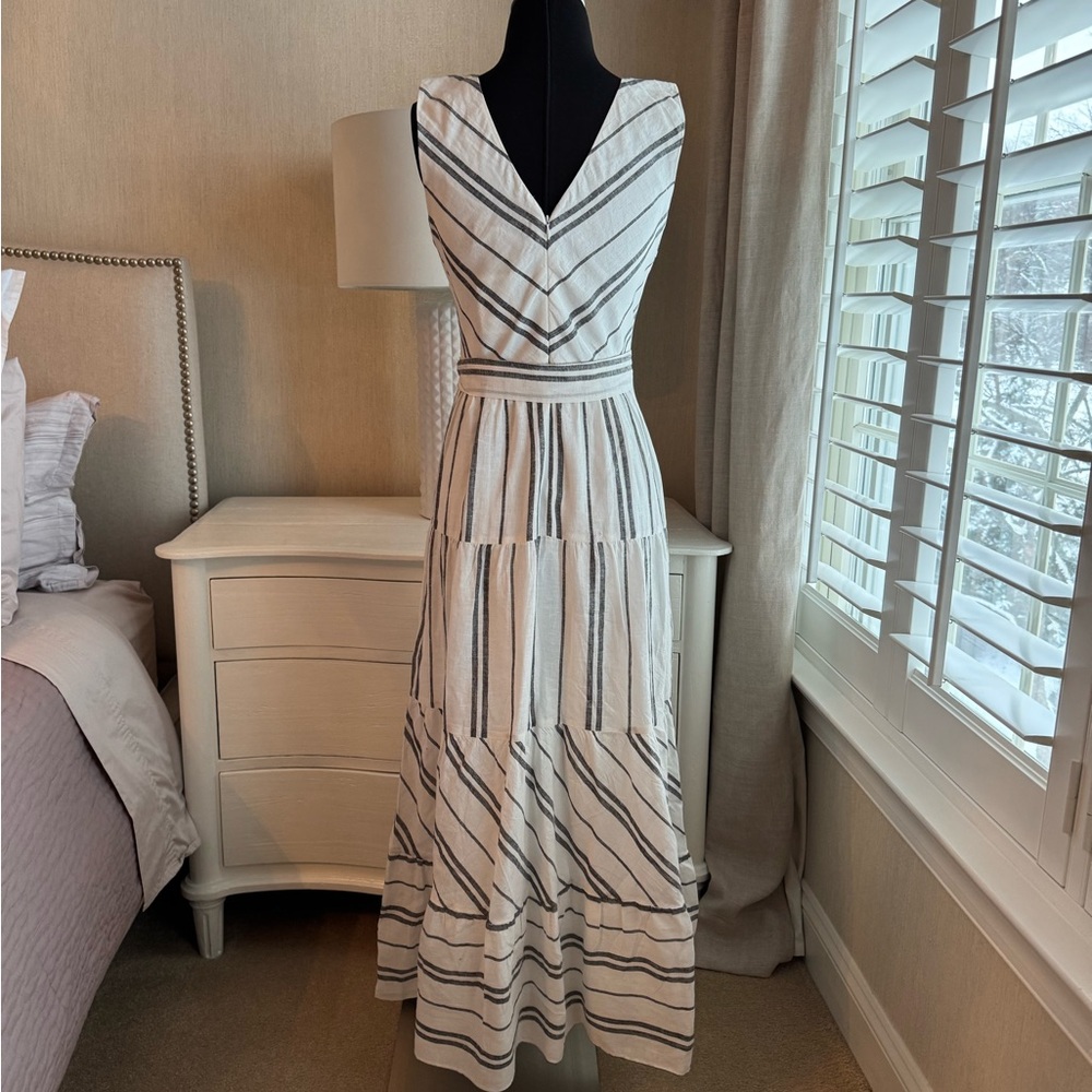 NWT! DKNY Black & White Belted Linen Dress. Sz. 2